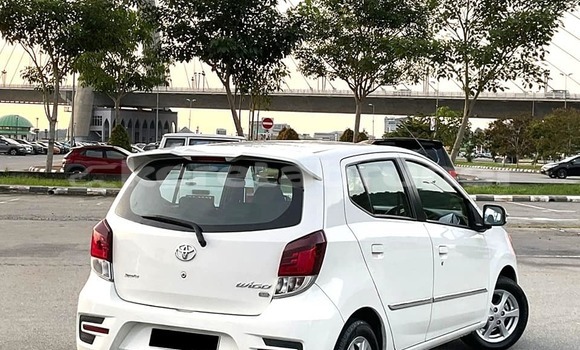 Buy Used Toyota Vigo White Car in Bandar Seri Begawan in Brunei-Muara Buy Used Toyota Vigo White Car in Bandar Seri Begawan in Brunei-Muara