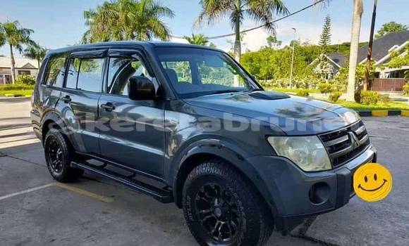 Buy Used Mitsubishi Pajero Other Car in Bandar Seri Begawan in Brunei-Muara Buy Used Mitsubishi Pajero Other Car in Bandar Seri Begawan in Brunei-Muara