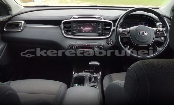 Buy Used Kia Sorento Black Car in Bandar Seri Begawan in Brunei-Muara Buy Used Kia Sorento Black Car in Bandar Seri Begawan in Brunei-Muara