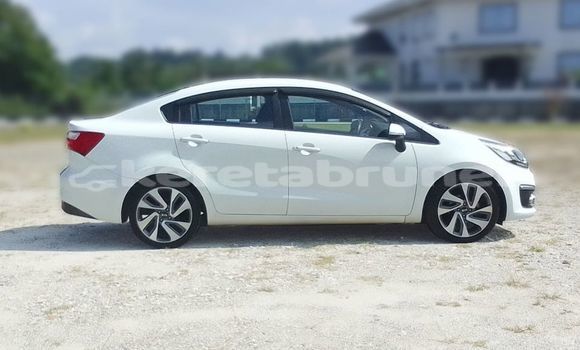 Buy Used Kia Rio White Car in Bandar Seri Begawan in Brunei-Muara Buy Used Kia Rio White Car in Bandar Seri Begawan in Brunei-Muara