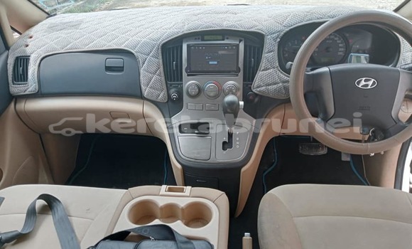 Buy Used Hyundai H1 White Car in Bandar Seri Begawan in Brunei-Muara Buy Used Hyundai H1 White Car in Bandar Seri Begawan in Brunei-Muara