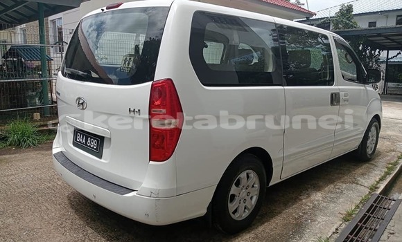 Buy Used Hyundai H1 White Car in Bandar Seri Begawan in Brunei-Muara Buy Used Hyundai H1 White Car in Bandar Seri Begawan in Brunei-Muara