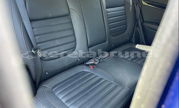 Buy Used Kia Sedona Blue Car in Bandar Seri Begawan in Brunei-Muara