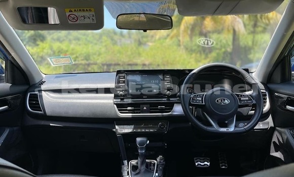 Buy Used Kia Sedona Blue Car in Bandar Seri Begawan in Brunei-Muara Buy Used Kia Sedona Blue Car in Bandar Seri Begawan in Brunei-Muara