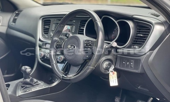 Buy Used Kia Optima White Car in Bandar Seri Begawan in Brunei-Muara Buy Used Kia Optima White Car in Bandar Seri Begawan in Brunei-Muara