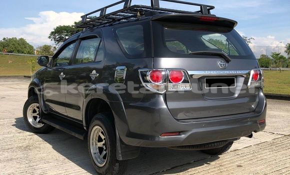 Buy Used Toyota Fortuner Black Car in Bandar Seri Begawan in Brunei-Muara Buy Used Toyota Fortuner Black Car in Bandar Seri Begawan in Brunei-Muara