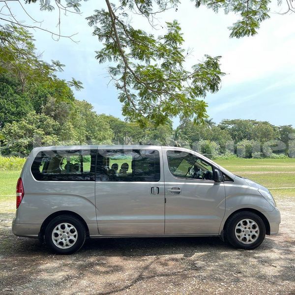 Big with watermark hyundai h1 brunei muara bandar seri begawan 5262
