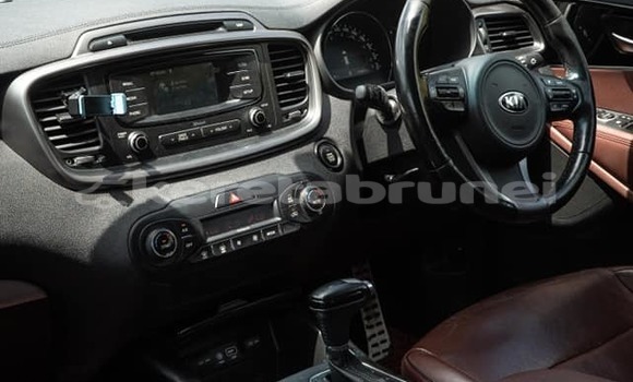 Buy Used Kia Sorento Other Car in Bandar Seri Begawan in Brunei-Muara Buy Used Kia Sorento Other Car in Bandar Seri Begawan in Brunei-Muara