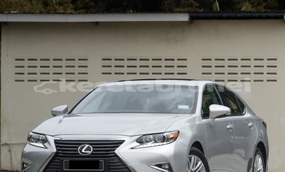 Buy Used Lexus ES Other Car in Bandar Seri Begawan in Brunei-Muara Buy Used Lexus ES Other Car in Bandar Seri Begawan in Brunei-Muara
