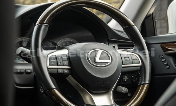 Buy Used Lexus ES Other Car in Bandar Seri Begawan in Brunei-Muara Buy Used Lexus ES Other Car in Bandar Seri Begawan in Brunei-Muara