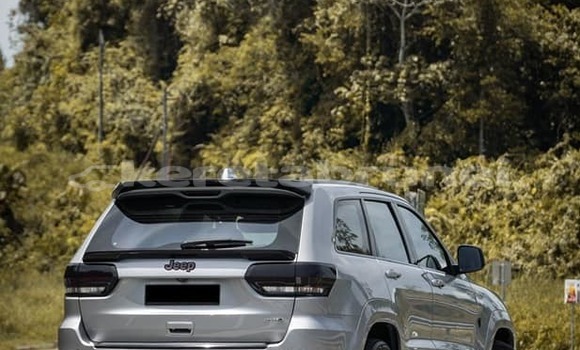 Buy Used Jeep Cherokee Black Car in Bandar Seri Begawan in Brunei-Muara Buy Used Jeep Cherokee Black Car in Bandar Seri Begawan in Brunei-Muara