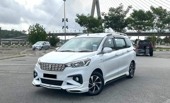 Buy Used Suzuki Ertiga White Car in Bandar Seri Begawan in Brunei-Muara Buy Used Suzuki Ertiga White Car in Bandar Seri Begawan in Brunei-Muara