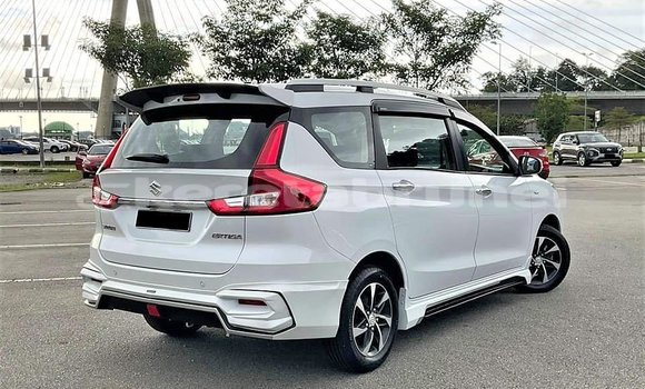 Buy Used Suzuki Ertiga White Car in Bandar Seri Begawan in Brunei-Muara Buy Used Suzuki Ertiga White Car in Bandar Seri Begawan in Brunei-Muara