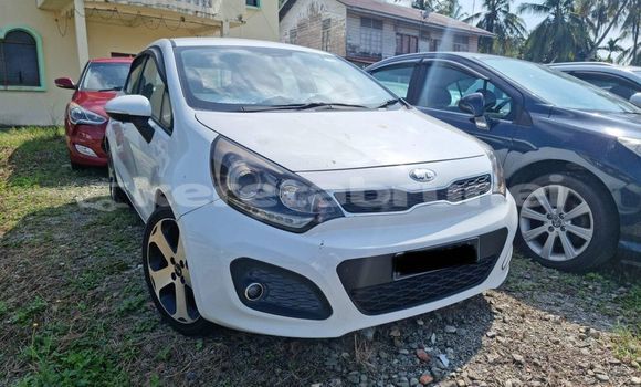 Buy Used Kia Rio White Car in Bandar Seri Begawan in Brunei-Muara Buy Used Kia Rio White Car in Bandar Seri Begawan in Brunei-Muara