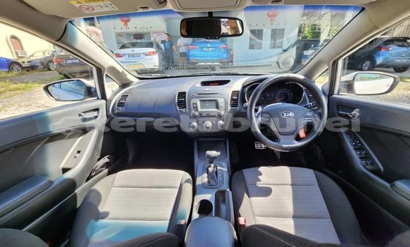 Buy Used Kia Cerato White Car in Bandar Seri Begawan in Brunei-Muara Buy Used Kia Cerato White Car in Bandar Seri Begawan in Brunei-Muara
