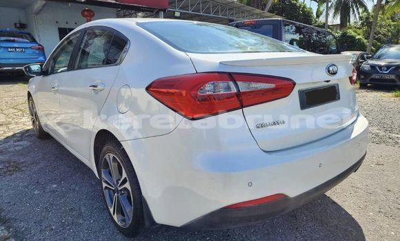 Buy Used Kia Cerato White Car in Bandar Seri Begawan in Brunei-Muara Buy Used Kia Cerato White Car in Bandar Seri Begawan in Brunei-Muara