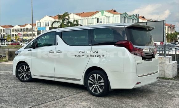 Buy Used Toyota Alphard White Car in Bandar Seri Begawan in Brunei-Muara Buy Used Toyota Alphard White Car in Bandar Seri Begawan in Brunei-Muara