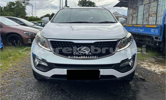 Buy Used Kia Sportage White Car in Bandar Seri Begawan in Brunei-Muara Buy Used Kia Sportage White Car in Bandar Seri Begawan in Brunei-Muara