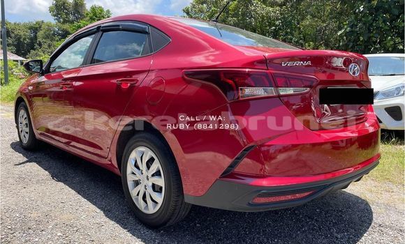 Buy Used Hyundai Verna Red Car in Bandar Seri Begawan in Brunei-Muara Buy Used Hyundai Verna Red Car in Bandar Seri Begawan in Brunei-Muara
