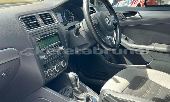 Buy Used Volkswagen Jetta White Car in Bandar Seri Begawan in Brunei-Muara Buy Used Volkswagen Jetta White Car in Bandar Seri Begawan in Brunei-Muara