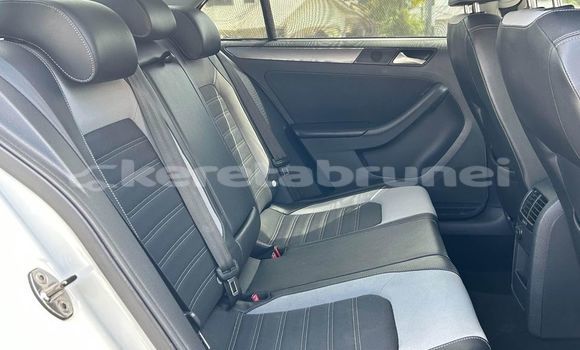 Buy Used Volkswagen Jetta White Car in Bandar Seri Begawan in Brunei-Muara Buy Used Volkswagen Jetta White Car in Bandar Seri Begawan in Brunei-Muara