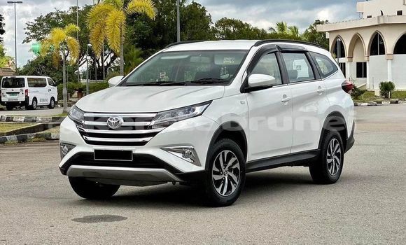 Buy Used Toyota Rush White Car in Bandar Seri Begawan in Brunei-Muara Buy Used Toyota Rush White Car in Bandar Seri Begawan in Brunei-Muara