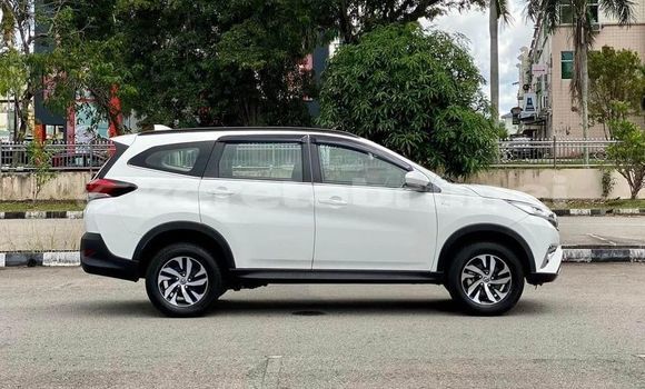 Buy Used Toyota Rush White Car in Bandar Seri Begawan in Brunei-Muara Buy Used Toyota Rush White Car in Bandar Seri Begawan in Brunei-Muara