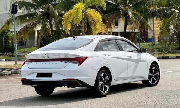 Buy Used Hyundai Elantra Other Car in Bandar Seri Begawan in Brunei-Muara Buy Used Hyundai Elantra Other Car in Bandar Seri Begawan in Brunei-Muara