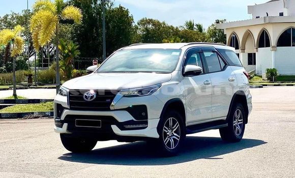 Buy Used Toyota Fortuner Other Car in Bandar Seri Begawan in Brunei-Muara Buy Used Toyota Fortuner Other Car in Bandar Seri Begawan in Brunei-Muara