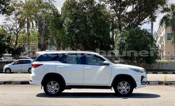 Buy Used Toyota Fortuner Other Car in Bandar Seri Begawan in Brunei-Muara Buy Used Toyota Fortuner Other Car in Bandar Seri Begawan in Brunei-Muara