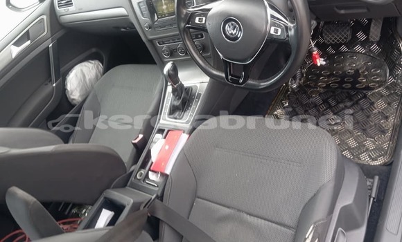 Buy Used Volkswagen Golf Black Car in Bandar Seri Begawan in Brunei-Muara Buy Used Volkswagen Golf Black Car in Bandar Seri Begawan in Brunei-Muara