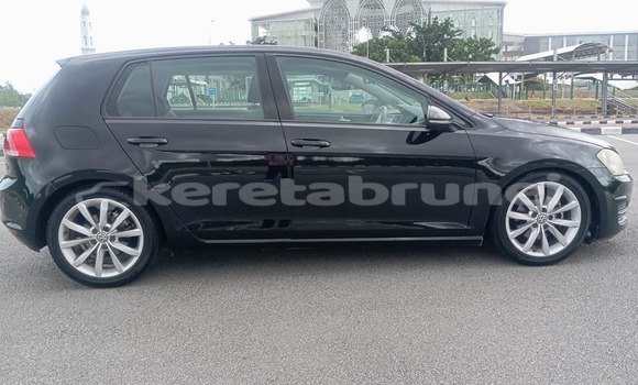Buy Used Volkswagen Golf Black Car in Bandar Seri Begawan in Brunei-Muara Buy Used Volkswagen Golf Black Car in Bandar Seri Begawan in Brunei-Muara