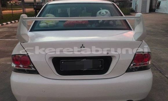 Buy Used Mitsubishi Lancer White Car in Bandar Seri Begawan in Brunei-Muara Buy Used Mitsubishi Lancer White Car in Bandar Seri Begawan in Brunei-Muara