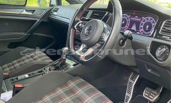 Buy Used Volkswagen Golf White Car in Bandar Seri Begawan in Brunei-Muara Buy Used Volkswagen Golf White Car in Bandar Seri Begawan in Brunei-Muara
