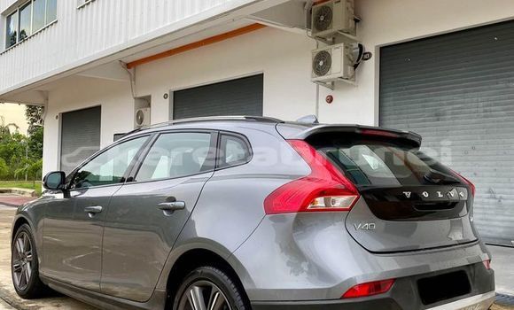 Buy Used Volvo V40 Other Car in Bandar Seri Begawan in Brunei-Muara Buy Used Volvo V40 Other Car in Bandar Seri Begawan in Brunei-Muara