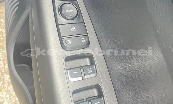 Buy Used Kia Sportage Other Car in Bandar Seri Begawan in Brunei-Muara Buy Used Kia Sportage Other Car in Bandar Seri Begawan in Brunei-Muara