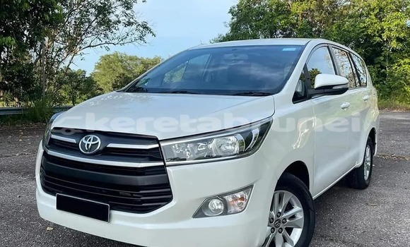Buy Used Toyota innova White Car in Bandar Seri Begawan in Brunei-Muara Buy Used Toyota innova White Car in Bandar Seri Begawan in Brunei-Muara