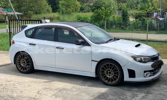 Buy Import Subaru Impreza WRX STi White Car in Kuala Belait in Belait Buy Import Subaru Impreza WRX STi White Car in Kuala Belait in Belait