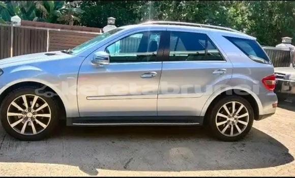 Buy Used Mercedes-Benz ML–Class Other Car in Tutong in Tutong