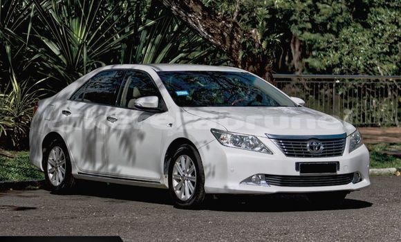 Buy Used Toyota Camry White Car in Bandar Seri Begawan in Brunei-Muara Buy Used Toyota Camry White Car in Bandar Seri Begawan in Brunei-Muara