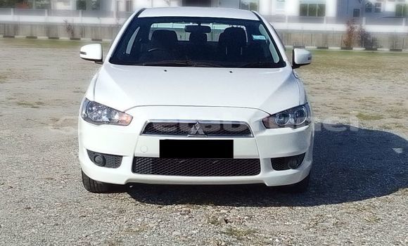 Buy Used Mitsubishi Lancer White Car in Bandar Seri Begawan in Brunei-Muara Buy Used Mitsubishi Lancer White Car in Bandar Seri Begawan in Brunei-Muara