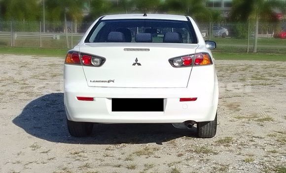 Buy Used Mitsubishi Lancer White Car in Bandar Seri Begawan in Brunei-Muara Buy Used Mitsubishi Lancer White Car in Bandar Seri Begawan in Brunei-Muara