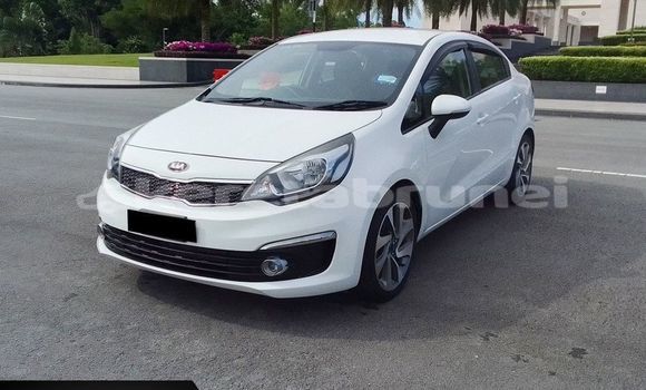 Buy Used Kia Rio White Car in Bandar Seri Begawan in Brunei-Muara Buy Used Kia Rio White Car in Bandar Seri Begawan in Brunei-Muara