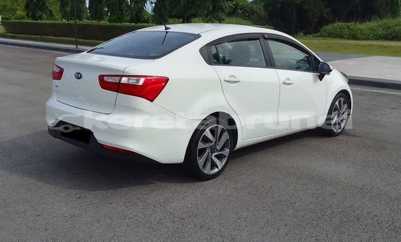 Buy Used Kia Rio White Car in Bandar Seri Begawan in Brunei-Muara Buy Used Kia Rio White Car in Bandar Seri Begawan in Brunei-Muara