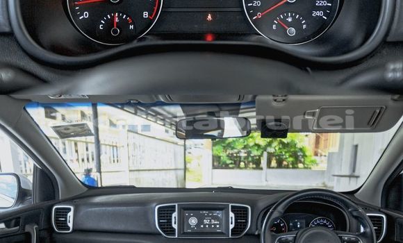 Buy Used Kia Sportage White Car in Bandar Seri Begawan in Brunei-Muara Buy Used Kia Sportage White Car in Bandar Seri Begawan in Brunei-Muara