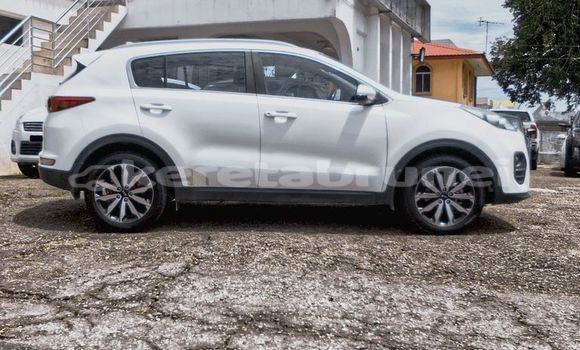 Buy Used Kia Sportage White Car in Bandar Seri Begawan in Brunei-Muara Buy Used Kia Sportage White Car in Bandar Seri Begawan in Brunei-Muara