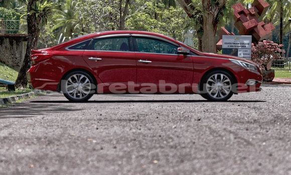 Buy Used Hyundai Sonata Red Car in Bandar Seri Begawan in Brunei-Muara Buy Used Hyundai Sonata Red Car in Bandar Seri Begawan in Brunei-Muara