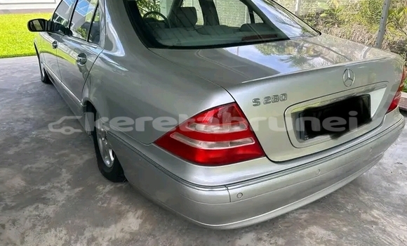 Buy Used Mercedes-Benz 190 (W201) Other Car in Tutong in Tutong Buy Used Mercedes-Benz 190 (W201) Other Car in Tutong in Tutong
