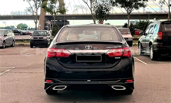 Buy Used Toyota Corolla Black Car in Tutong in Tutong