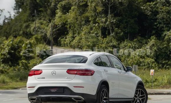 Buy Used Mercedes-Benz GLC White Car in Bandar Seri Begawan in Brunei-Muara Buy Used Mercedes-Benz GLC White Car in Bandar Seri Begawan in Brunei-Muara